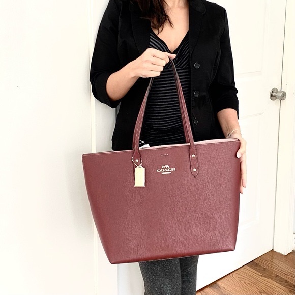 NWT authentic COACH leather tote wine - Picture 2 of 9